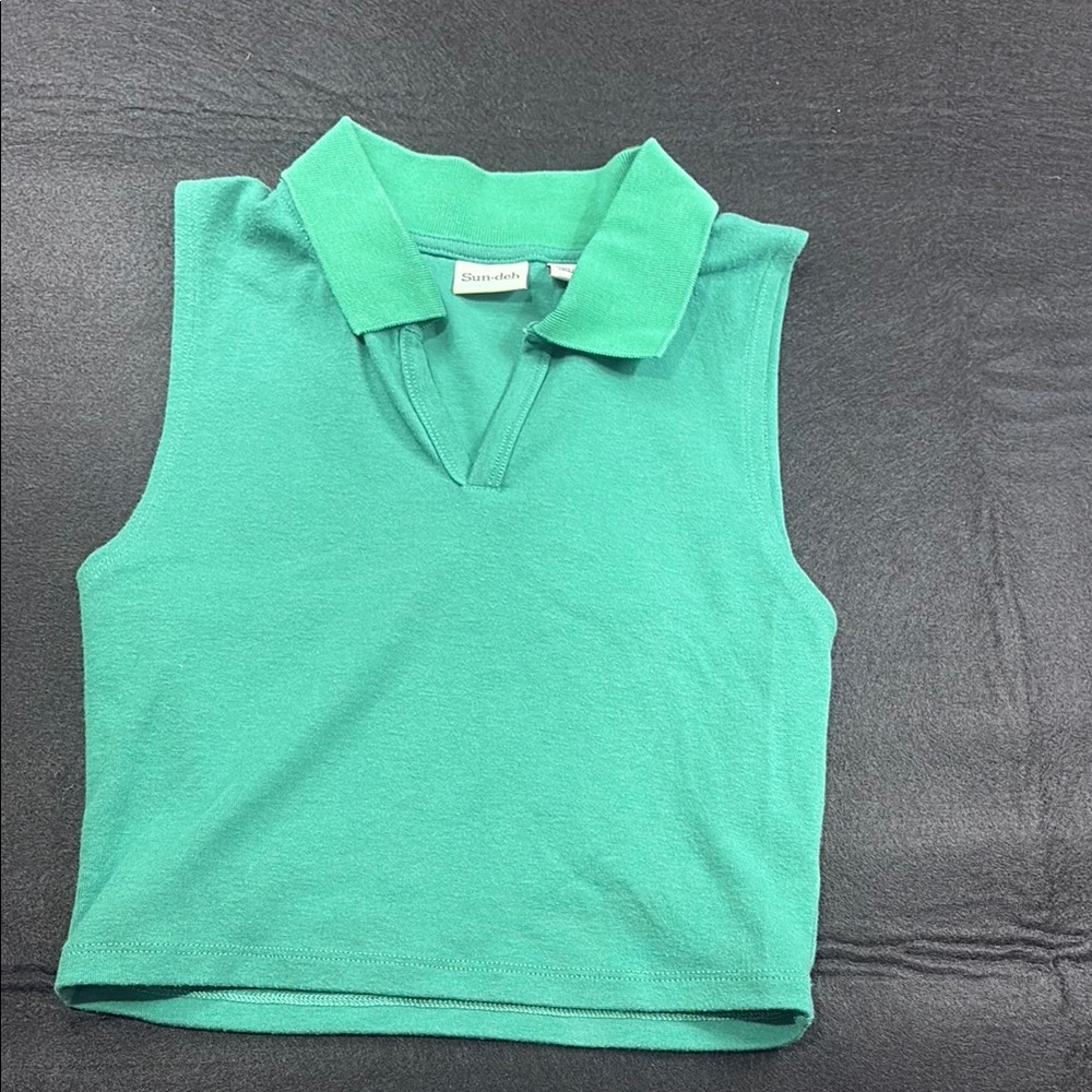 Women’s Green Aritzia Sunday Best Polo tank top cropped